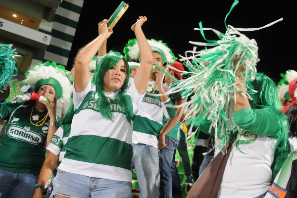 La Laguna se viste de fiesta cada que el Guerrero salta a la cancha.