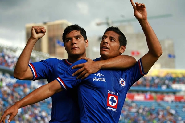 La tarde fue totalmente celeste