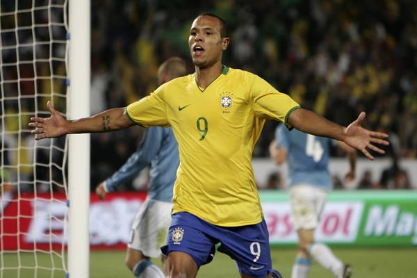 La zamba despedazó a los italianos