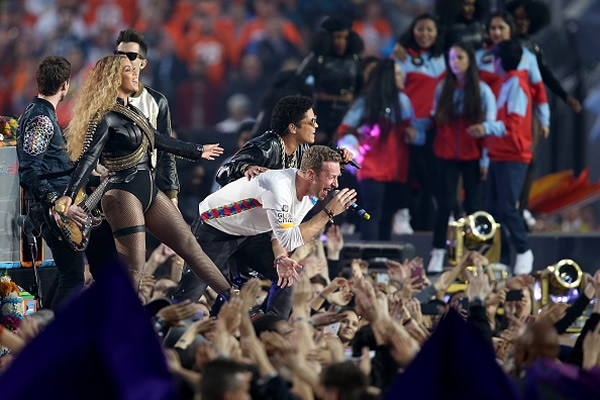 Las imágenes del show de medio tiempo del Super Bowl 50.