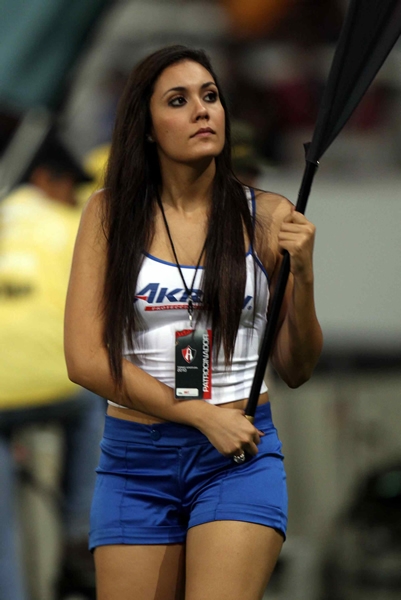 Llamando la atención de la afición