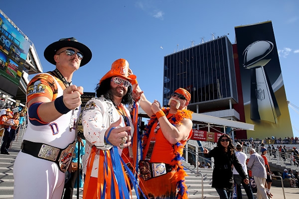Los fanáticos de Denver no se quedaron atrás.