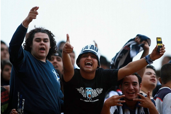 Los rosdtros reflejaron la alegría del inicio de torneo.