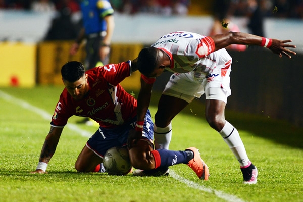 Los Tiburones Rojos iniciaron con todo.