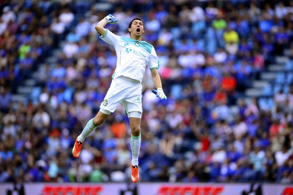 Marchesín hasta tuvo tiempo para lucirse.