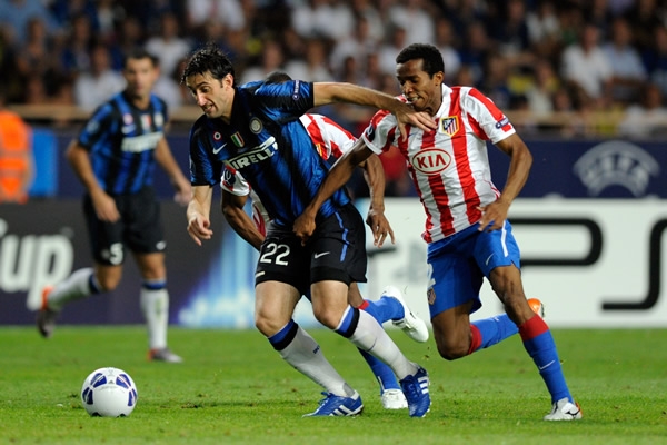 Milito fue frenado