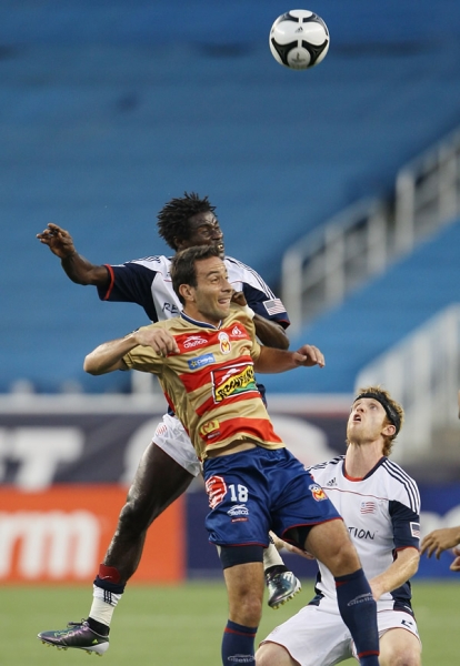 Monarcas Vs. New England 7