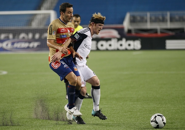 Monarcas Vs. New England 9