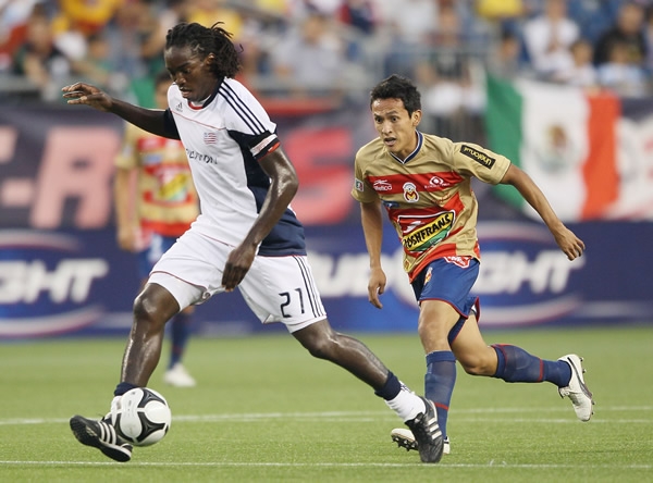 Monarcas Vs. New England 10