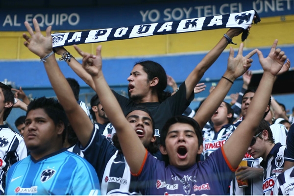 Monterrey contó con apoyo en la tribuna