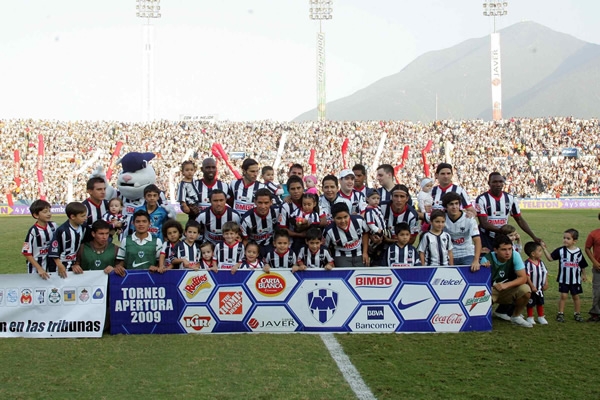 Monterrey es retratado antes del inicio del partido