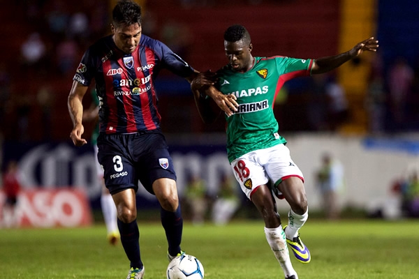 Morales sabe que una derrota los hunde todavía más.