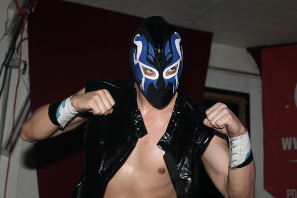 Música, fotos y lucha libre.