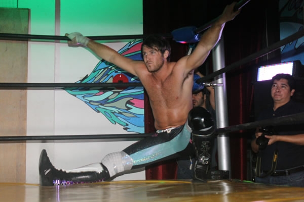 Música, fotos y lucha libre.