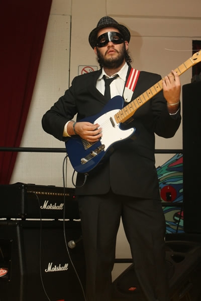 Música, fotos y lucha libre.