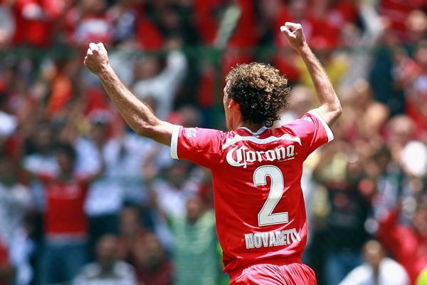 Novaretti estalló en alegría con su gol.