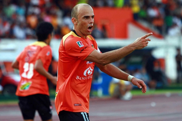 Ochoa fue amonestado por reclamar