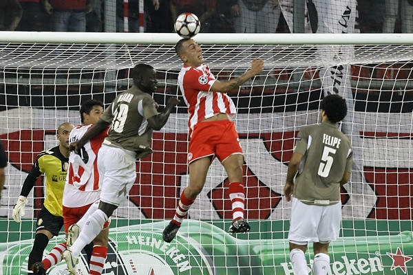 Olympiakos- Standard 6