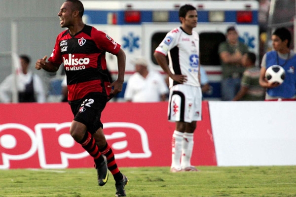 Pacheco emparejó el marcador