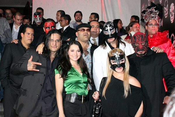 Parte del elenco de Triple A que asistió al evento