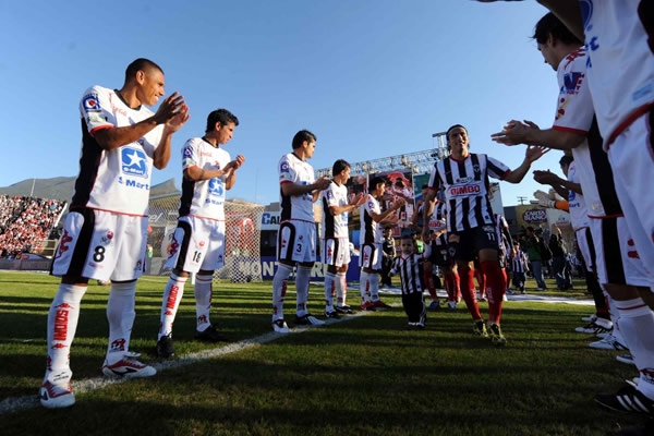 Pasillo para el Campeón del futbol Mexicano