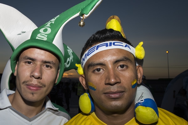Por un futbol sin violencia en las tribunas.