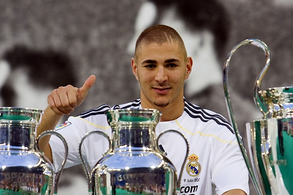 Presentación de Karim Benzema en el Bernabéu