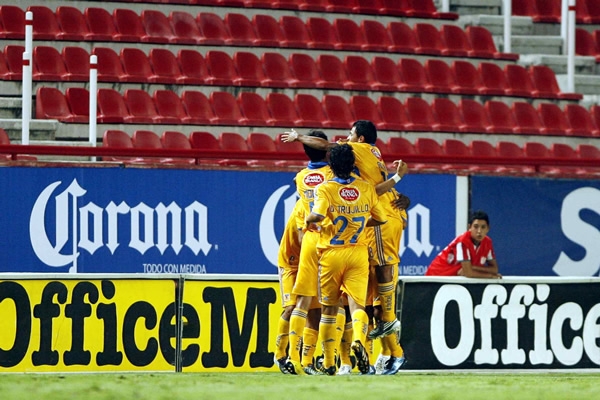 Puntos de oro para los felinos