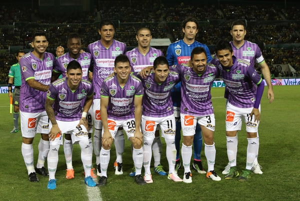 Luego de recibir el pago de dos meses, Jaguares jugó ante América.