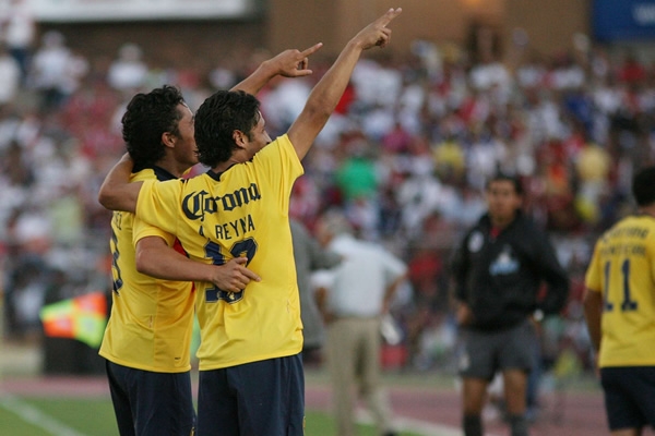 Reyna y Jagger festejan la victoria americanista