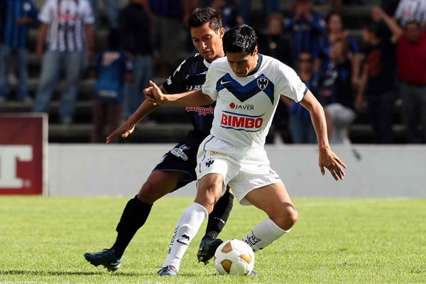 Ricardo Osorio intentando crear una oportunidad