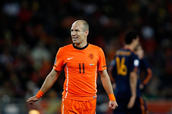 Robben no podía creer una falla.