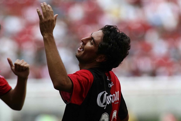 Santos abrió el camino para el Atlas