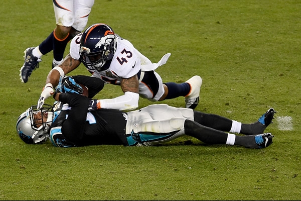 Se fueron tres cuartos en el Levis Stadium con Denver en ventaja.