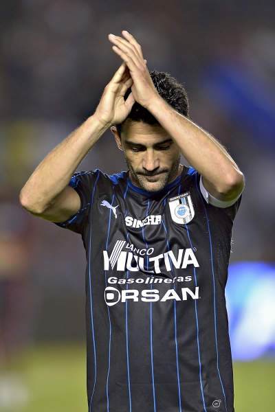 Sinha falló un penal al 55 que pudo dar el triunfo.