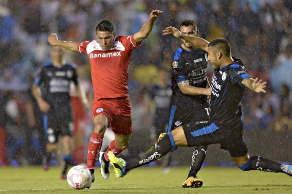 Toluca continuó presionando en la segunda mitad.