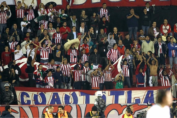 Varios aficionados de Chivas hicieron el viaje