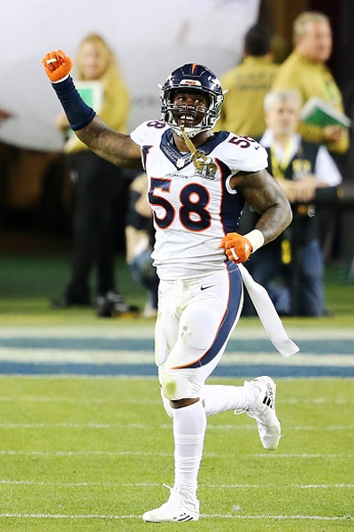 Von Miller fue electo el MVP del Super Bowl 50 de la NFL.