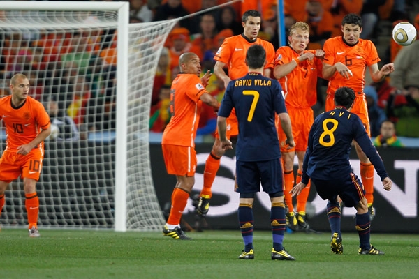 Xavi intentó pero no lo logró.
