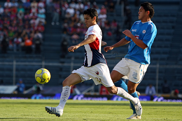 A veces no queda más que alejar el peligro como sea.