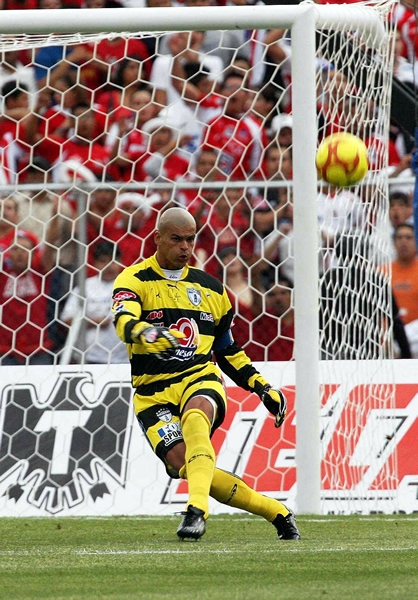Acción Indios 0-2 Pachuca.