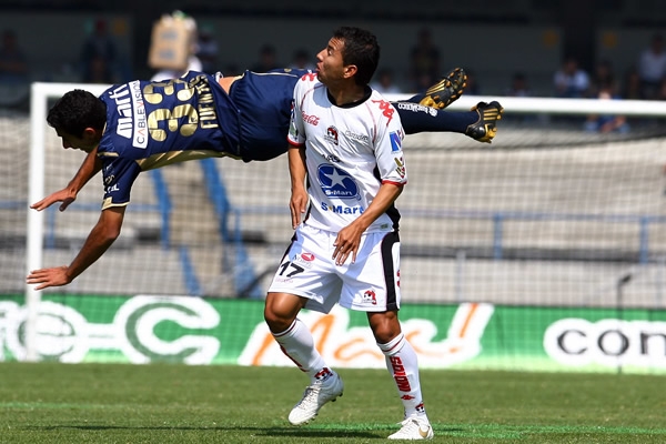 Acción Pumas-Indios