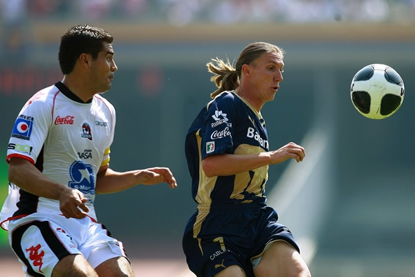 Acción Pumas-Indios