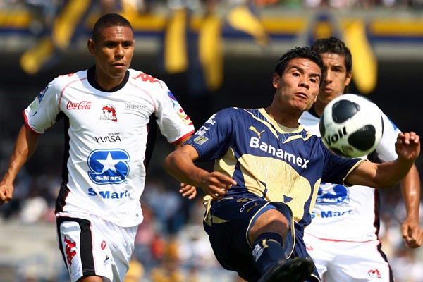 Acción Pumas-Indios