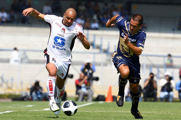 Acción Pumas-Indios