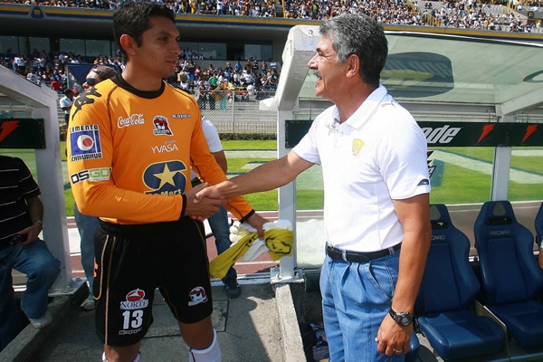 Acción Pumas-Indios