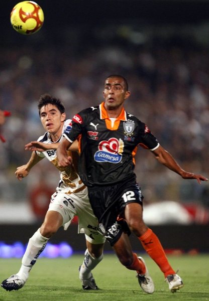 Acción Pumas 1-0 Pachuca.
