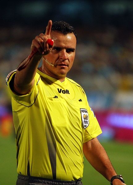 Acción Pumas 1-0 Pachuca.