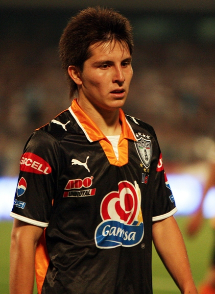 Acción Pumas 1-0 Pachuca.