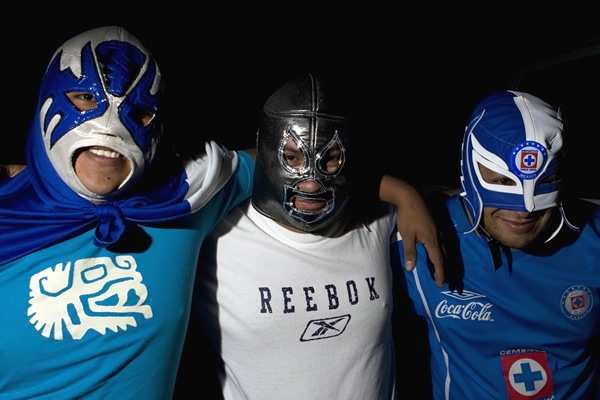 aficionados de cruz azul